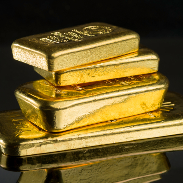 Altın hızlı yükseldi, hızlı düştü