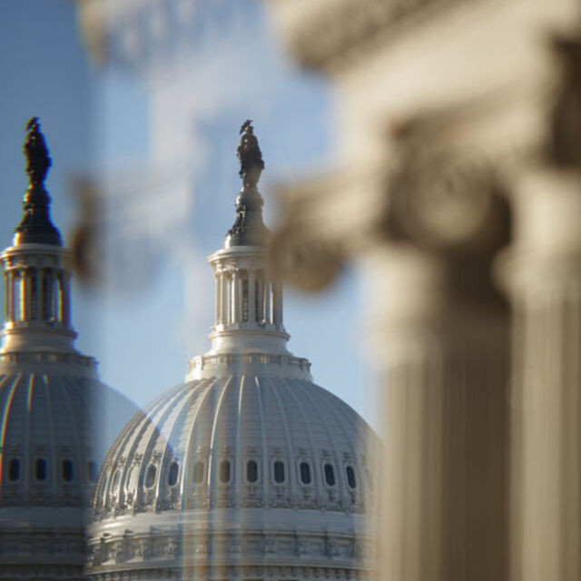 Trump'tan, Kongre'den geçen destek paketi için "değişiklik" çağrısı