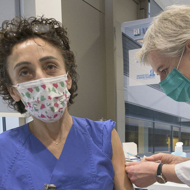 Avrupa'da tarihi 'Aşı Günü'