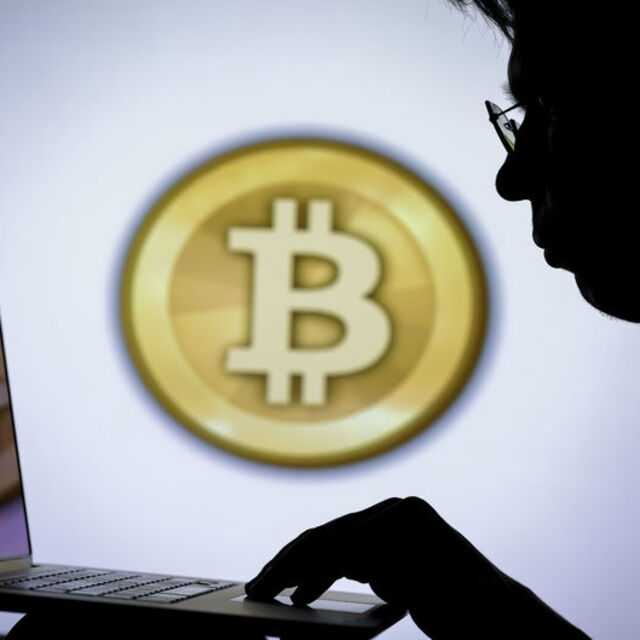 Bitcoin yeni yıla yeni rekorla başladı