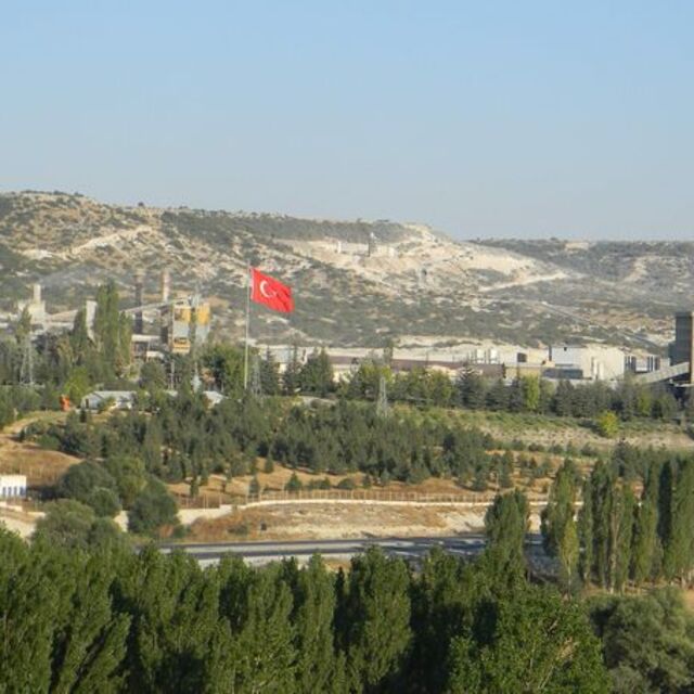 Erdemir, Yıldız Holding’e ait Kümaş’ı satın aldı