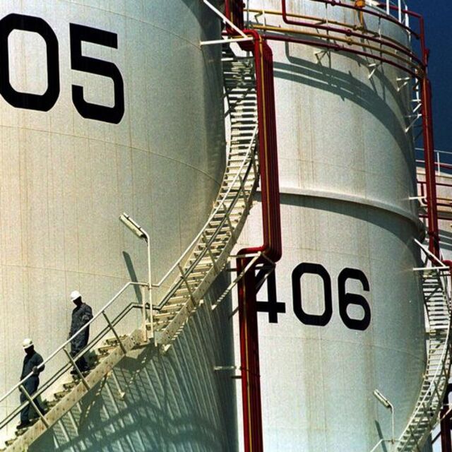 Kuveyt iki petrol sahası keşfetti