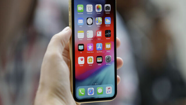 Pandemide cep telefonu satışları katlandı