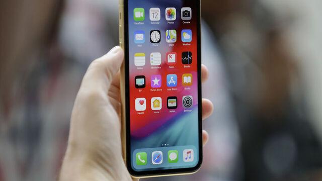 Pandemide cep telefonu satışları katlandı