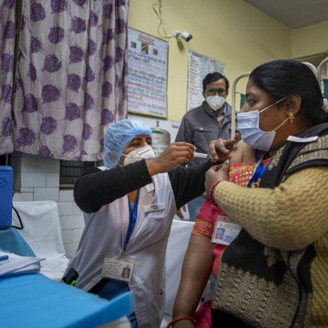 Hindistan'da aşılama tarihi belli oldu