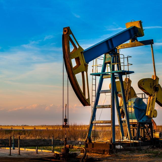 Petrol piyasalarında dolar baskısı - 5 yıl önce
