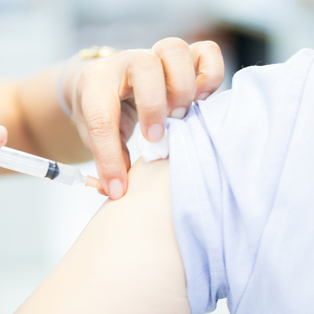 Türkiye'de Kovid-19 aşısı yapılan kişi sayısı 1 milyon 200 bini geçti