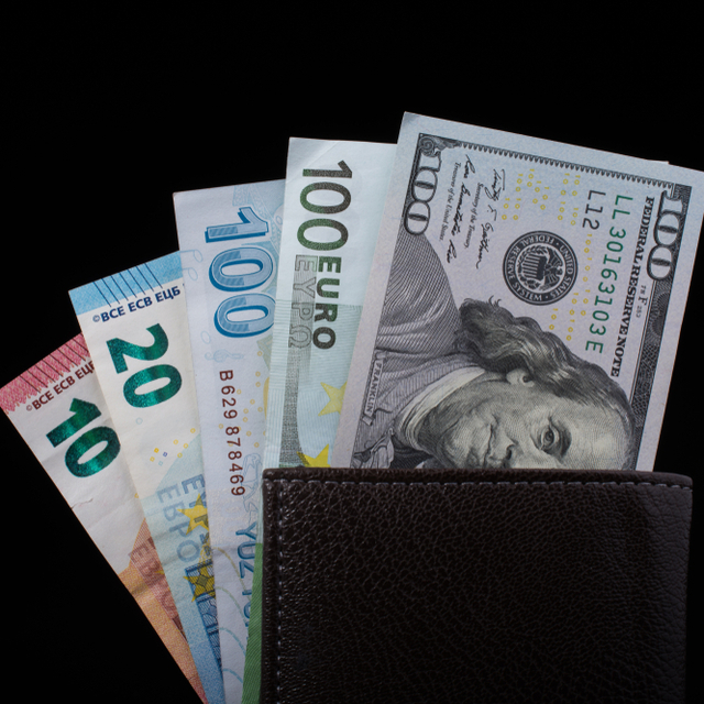 En iyi dolar/TL tahmincisi kurumdan TL'de yeni pozisyon