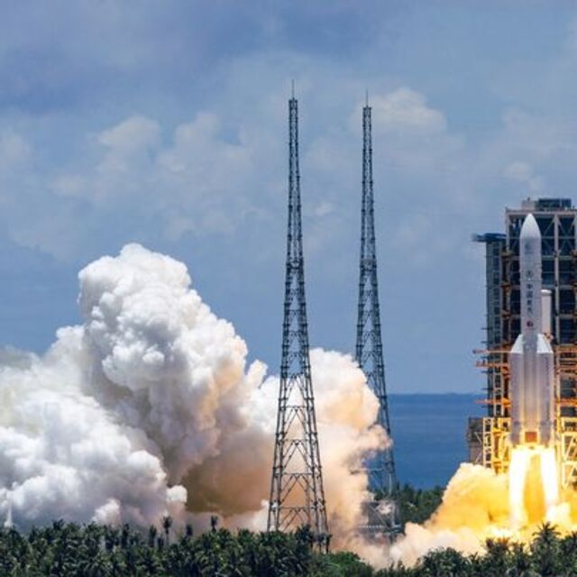 Çin'in keşif aracı "Tienvın-1" Mars'ın yörüngesine girdi