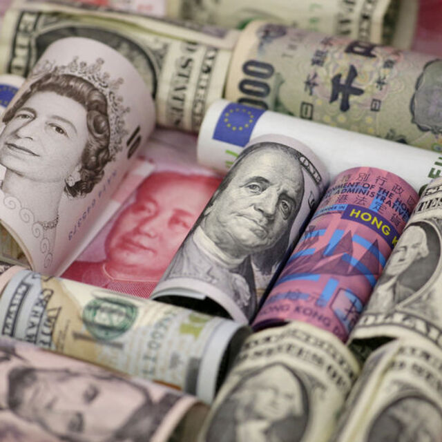 Döviz mevduatlarında 10 ayın en sert düşüşü