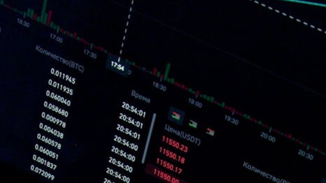 Bitcoin alamadık, bari NFT(Non Fungible token) mi alsak?