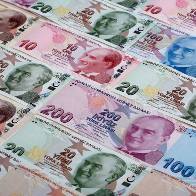 Hazine, Nisan'da öngörülen 10 yıllık borçlanmayı takvimden çıkardı
