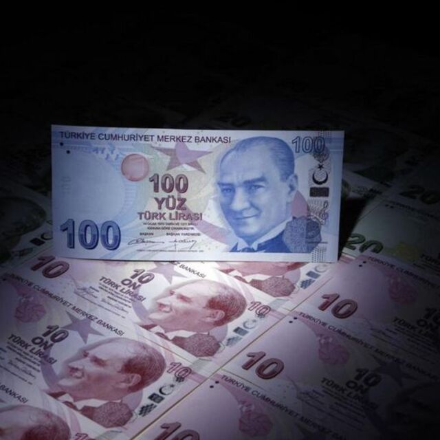 IIF Türk Lirası için adil değerini korudu