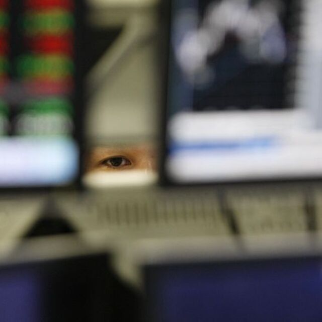 Yabancının iki haftalık çıkışı 2,4 milyar doları aştı