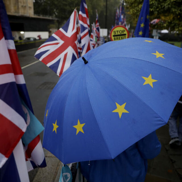 Avrupa Parlamentosu, İngiltere ile ticaret anlaşmasını onayladı