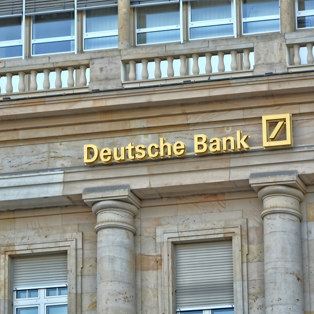 Deutsche Bank faiz indirimi çağrısına rağmen tahminini öteledi