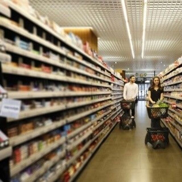 Enflasyon faizi aştı