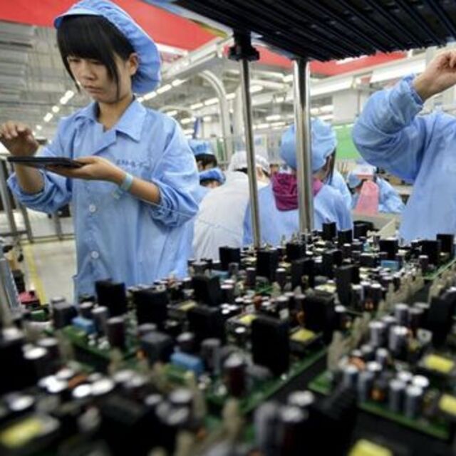 Çin ekonomisi tüketicilerin daha az harcamasıyla yavaşladı