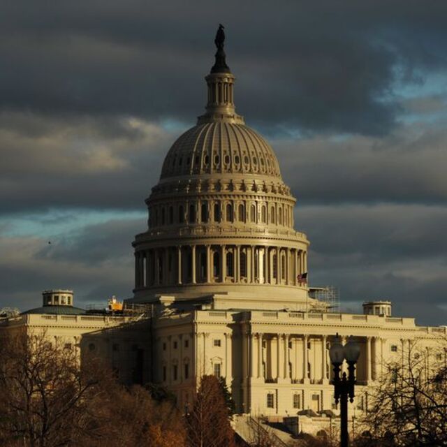 Temsilciler Meclisi kritik paketin oylamasını erteledi