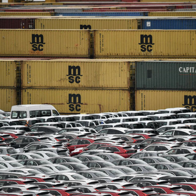 Almanya’nın dış ticaret fazlası Ağustos’ta daraldı