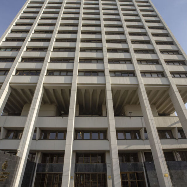 Merkez Bankası "Bu yıl sınırlı alan kaldı" dedi, faizi yüzde 16'ya çekti