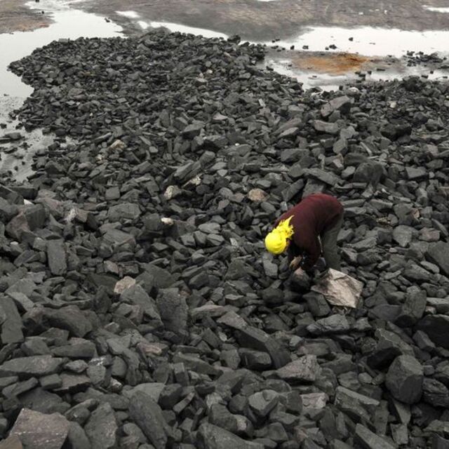 Çin hükümeti kömür madenlerine baskıyı artırdı