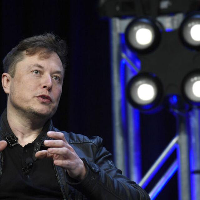 Musk 1 milyar dolarlık daha Tesla hissesi sattı