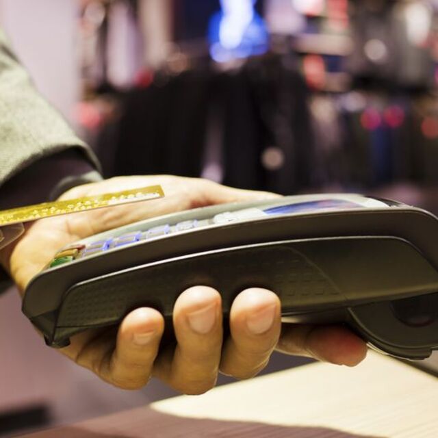 Kart harcamaları rekor seviyeye yükseldi