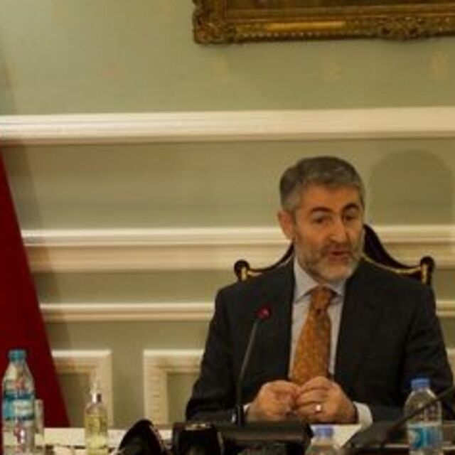 Nebati'den Londra'da yeni paket açıklaması