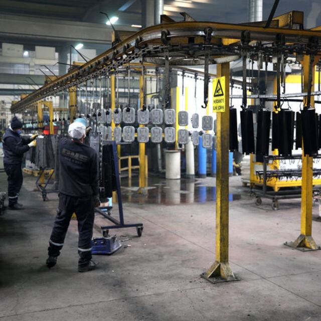Ekonomik güven Şubat'ta geriledi - 4 yıl önce