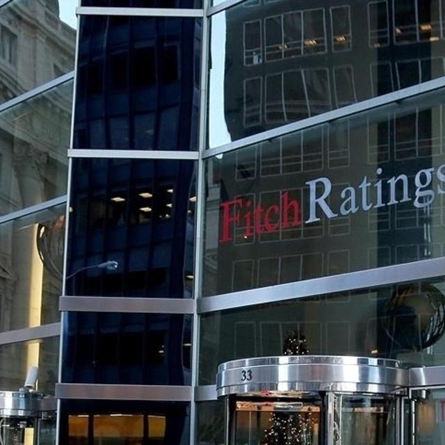 Fitch ve Moody's Rusya'nın notunu çöp seviyesine düşürdü - 4 yıl önce
