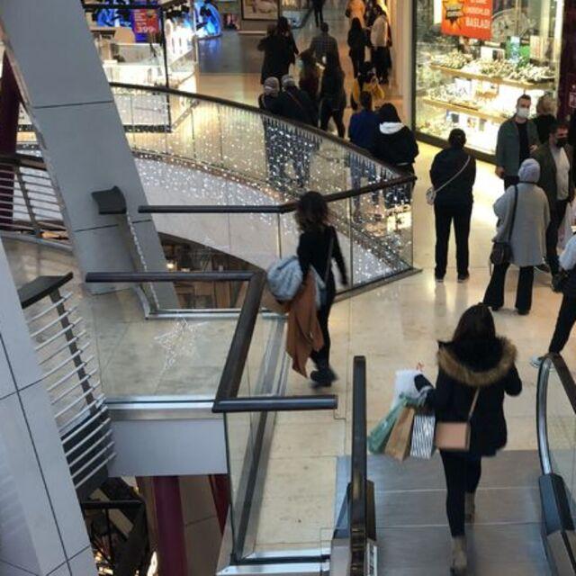 Tüketici güveni Mart'ta yükseldi - 4 yıl önce