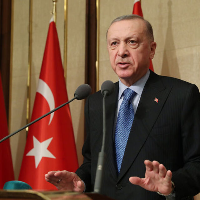 Kapalı mekanlarda maske zorunluluğu kaldırıldı