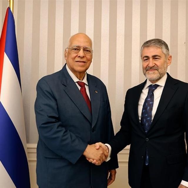 Bakanı Nebati, Küba Başbakan Yardımcısı Ruiz ile görüştü - 4 yıl önce