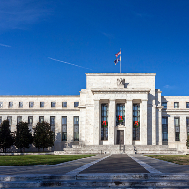 Fed'den 28 yılın en sert faiz artışı