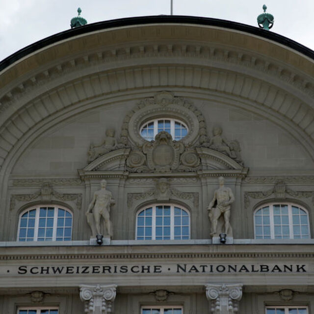 İsviçre 15 yıl sonra faiz artırdı