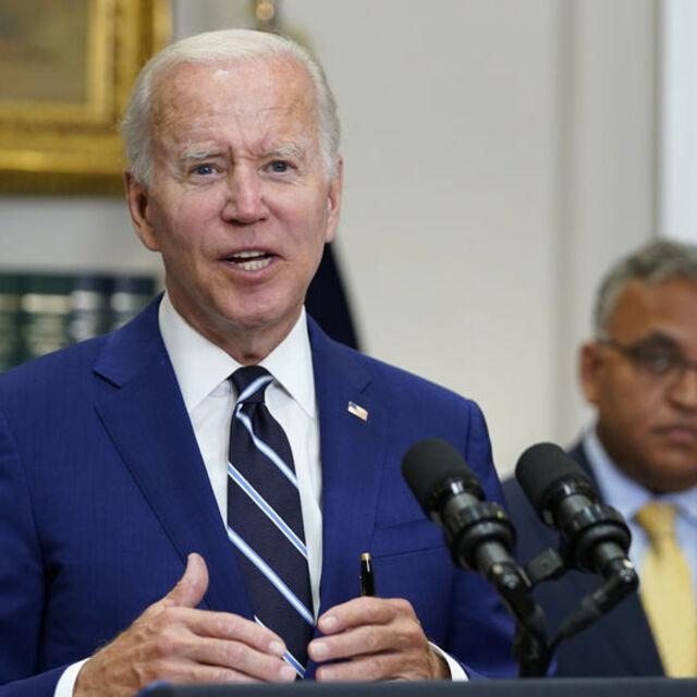 Biden'dan benzin için vergi muafiyeti çağrısı - 4 yıl önce
