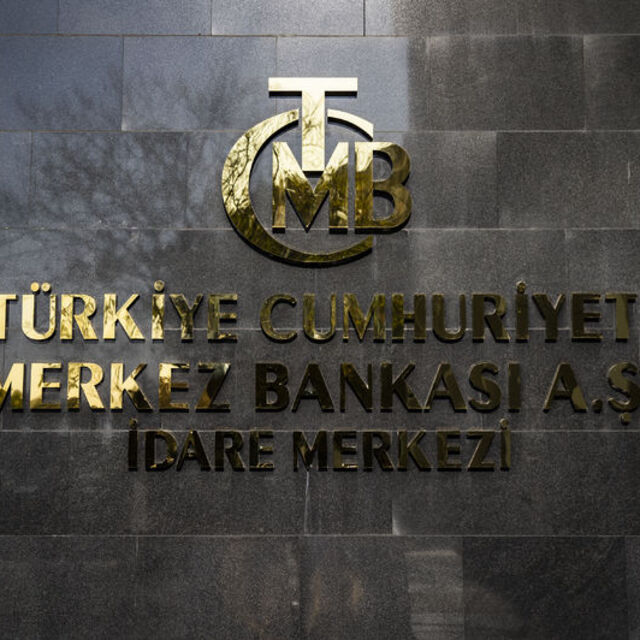 Bankalara şirket dövizini de TL'ye dönüştürme hedefi geldi
