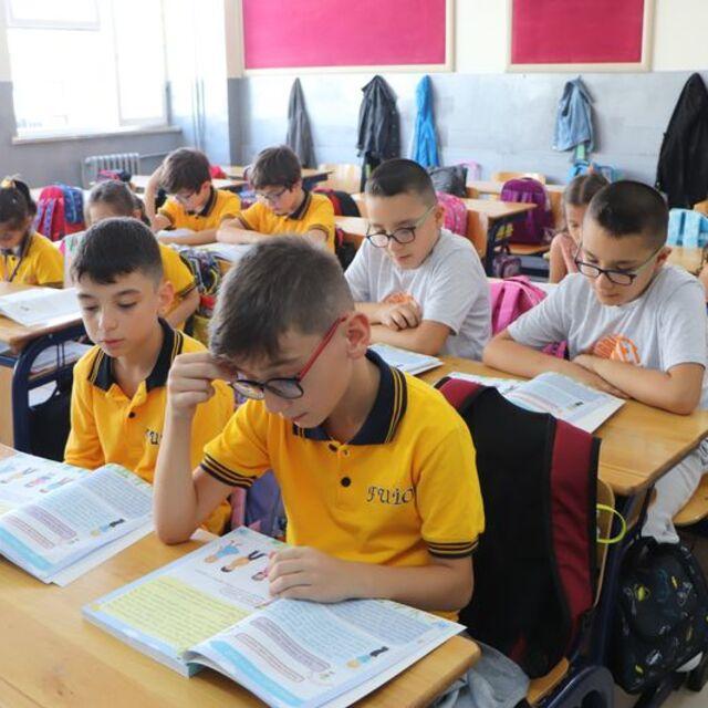 Bir öğrencinin yıllık eğitim maliyeti 50-180 bin lira arasında değişiyor - 4 yıl önce