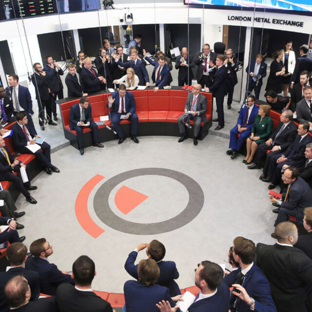 Londra'da Rus metallerini yasaklama planı