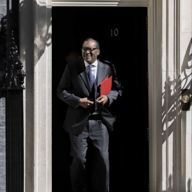 İngiltere'den vergi planında geri adım