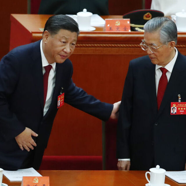 Çin Komünist Parti kongresinde dikkat çeken görüntü