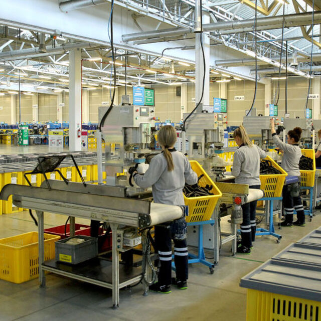 Tüketimde gaz, sanayide fren sinyalleri