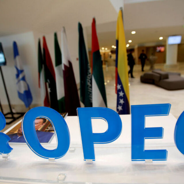 OPEC küresel petrol talebi tahminini düşürdü