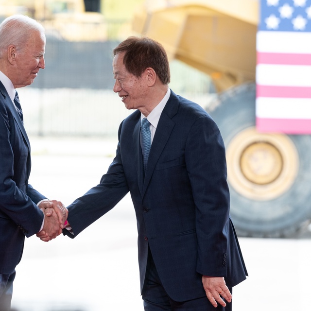 Biden: TSMC'nin Arizona fabrikası oyun değiştirici olabilir