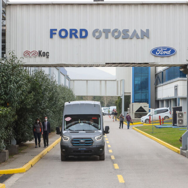 Ford Otosan'a 200 milyon euroluk kredi