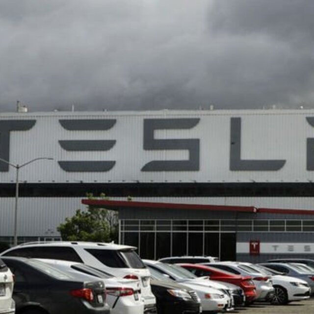 Tesla'dan 4. çeyrekte rekor teslimat