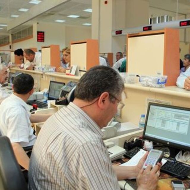 Emeklilikte yaşa takılanlara ilişkin kanun Resmi Gazete’de