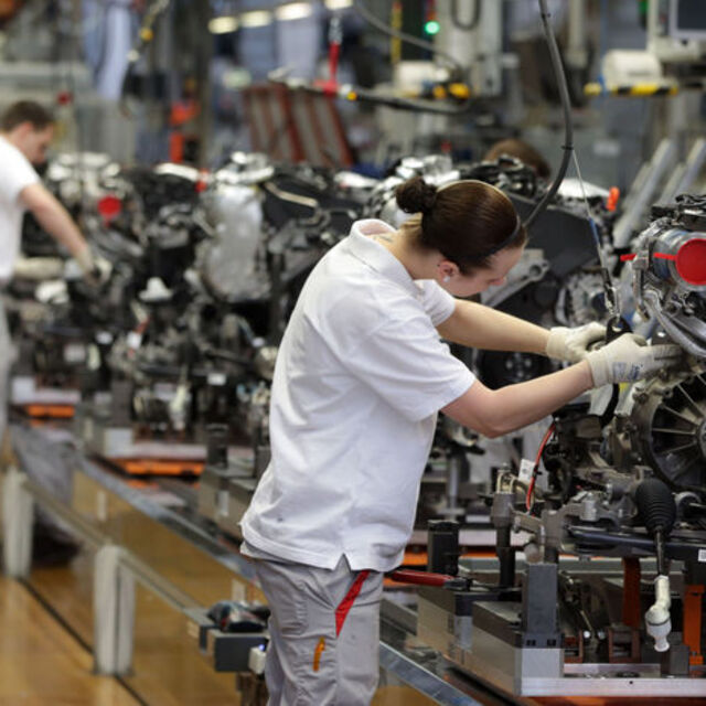 Alman şirketleri bu yıl sıfır büyüme ve yüksek enflasyon bekliyor