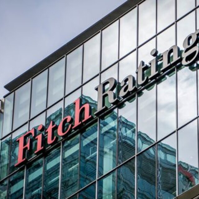 Fitch, ABD'nin uzun vadeli kredi notunu düşürdü